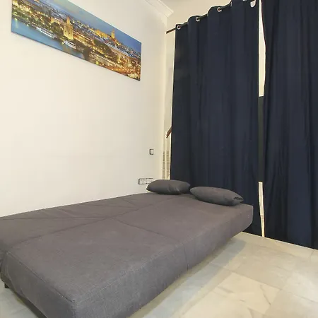 Deluxe Arco Del Postigo Daire