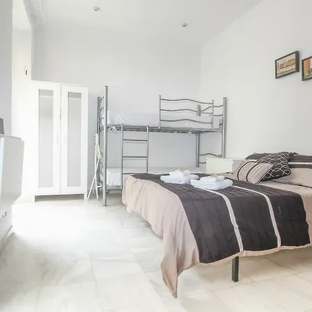Deluxe Arco Del Postigo Daire